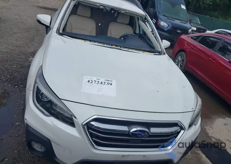 2018 Subaru Outback 2.5I Premium z USA, uszkodzony, nr VIN 4S4BSAFC4J3235698
